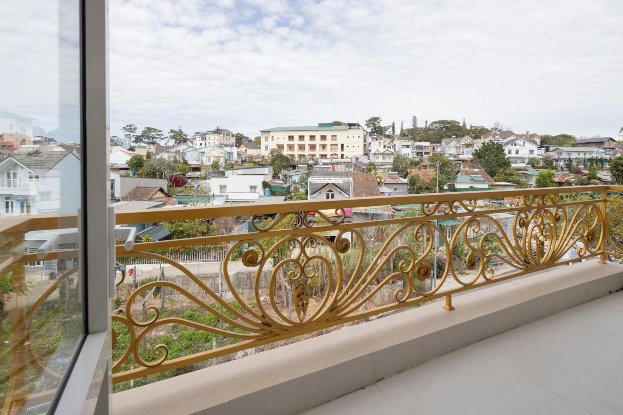 Romance Hotel Dalat Eksteriør billede